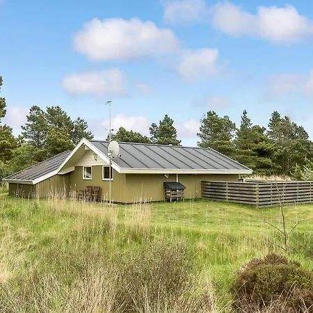 Σπίτι διακοπών Lovely Home In Romo With Kitchen *