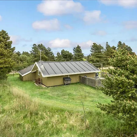 Σπίτι διακοπών Lovely Home In Romo With Kitchen *