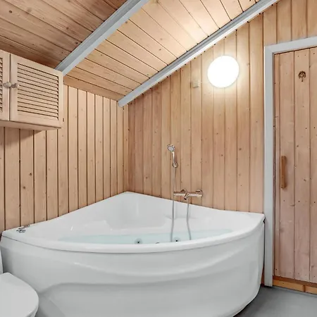 Ringvejen Romo I * Romo